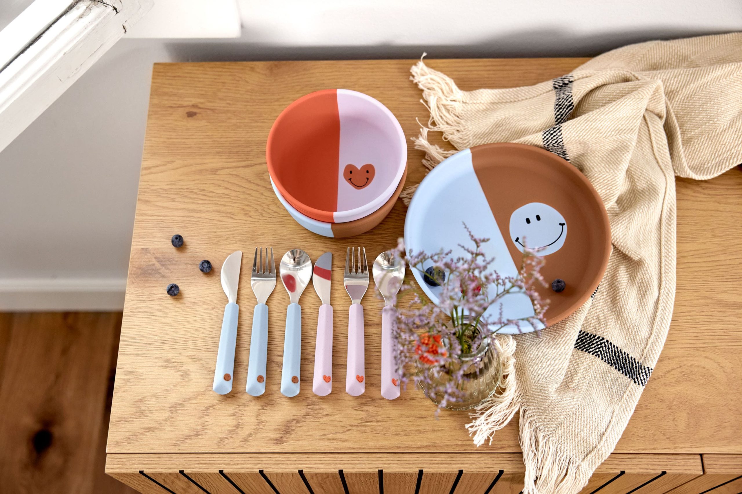 Bol en silicone enfants - Happy Rascals, Cœur lavande – Image 2