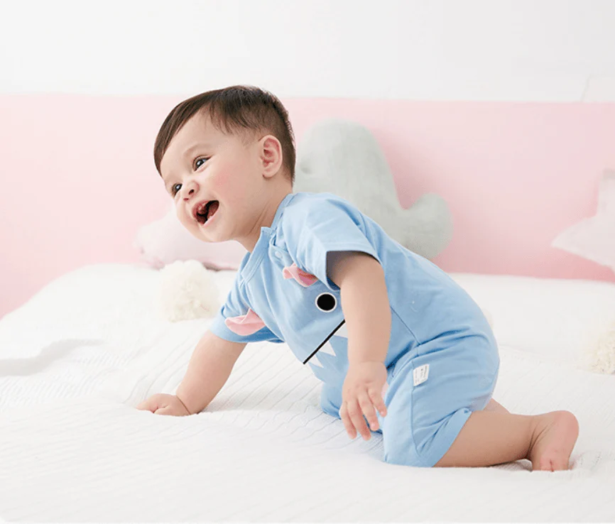 Grenouillère pour bébé bleue et rose – Image 6