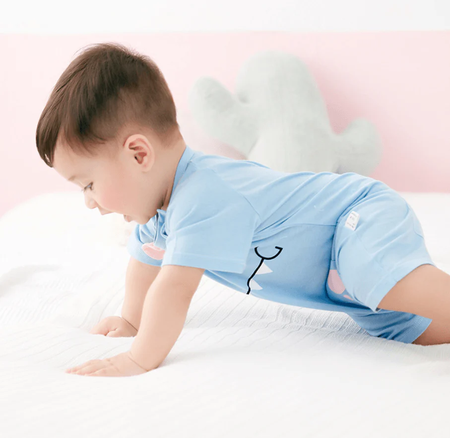 Grenouillère pour bébé bleue et rose – Image 4