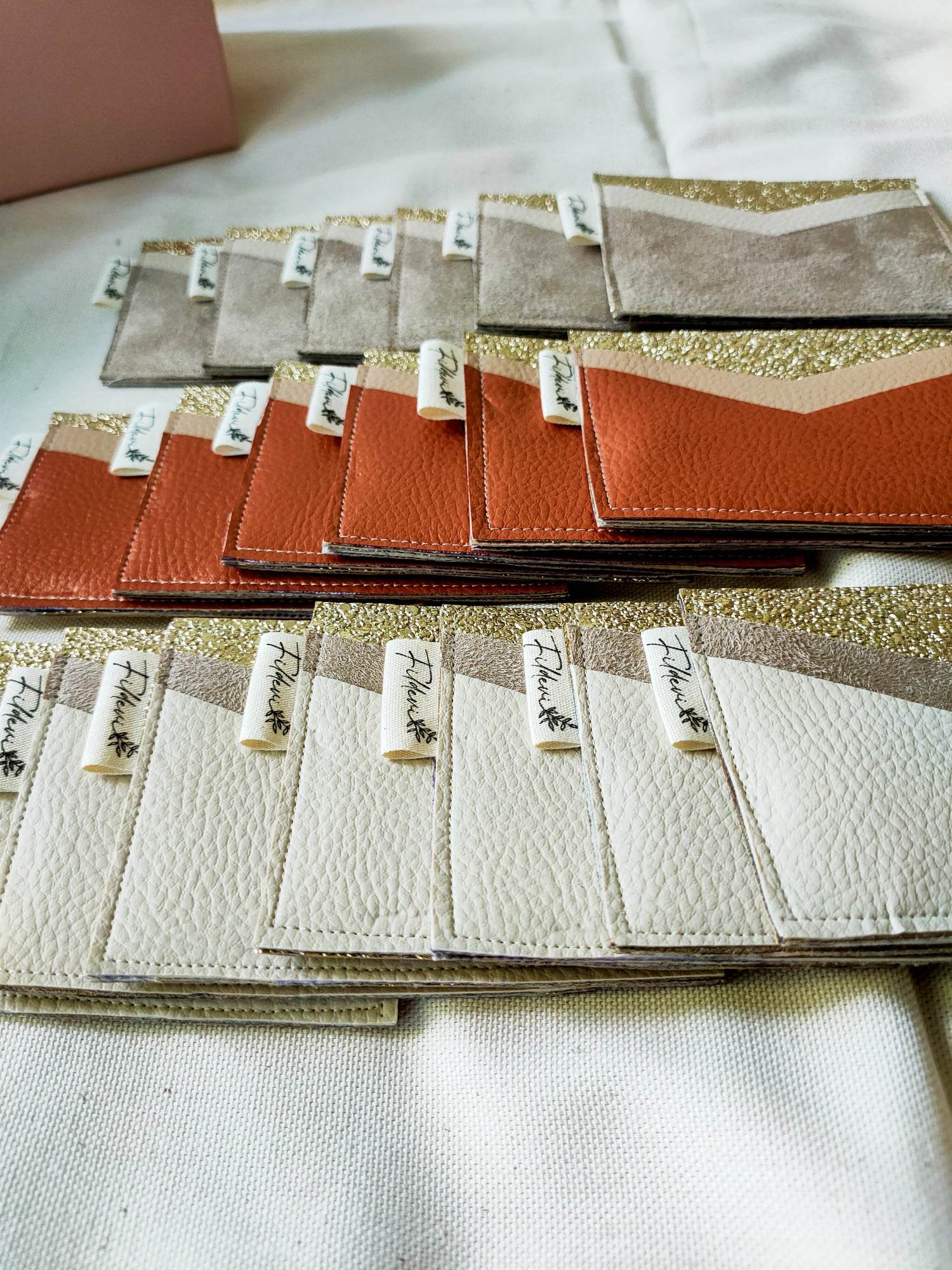 Porte Carte Paillette Et Simili Cuir Crème – Image 4