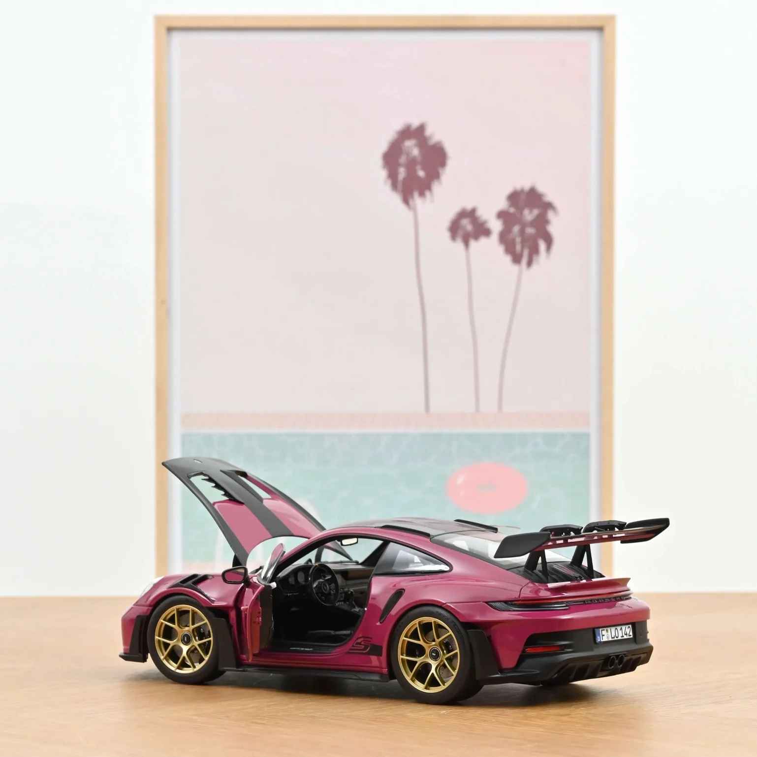 Porsche 911 GT3 RS avec Pack Weissach 2022 Ruby Star 1/18 – Image 3