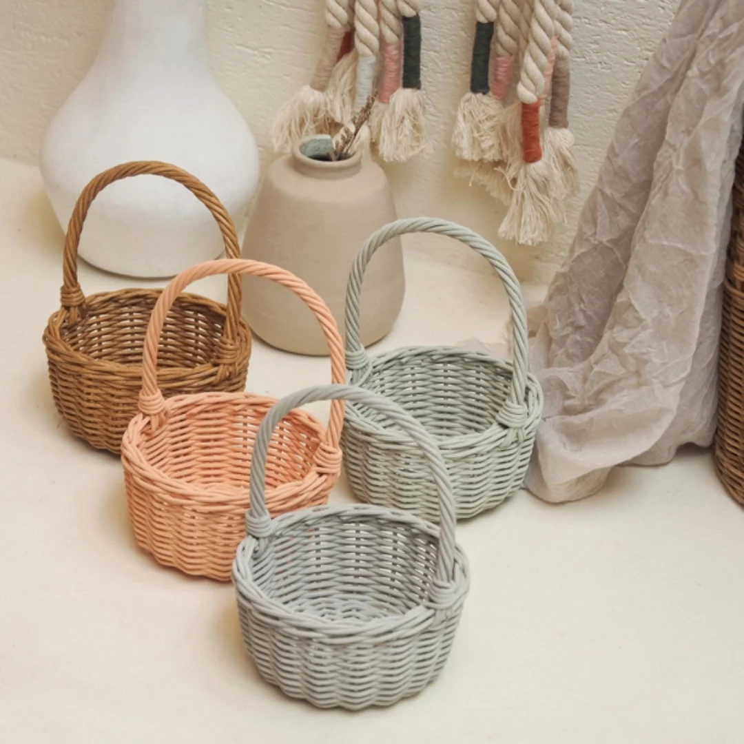 Mini panier en rotin - Vert menthe – Image 4