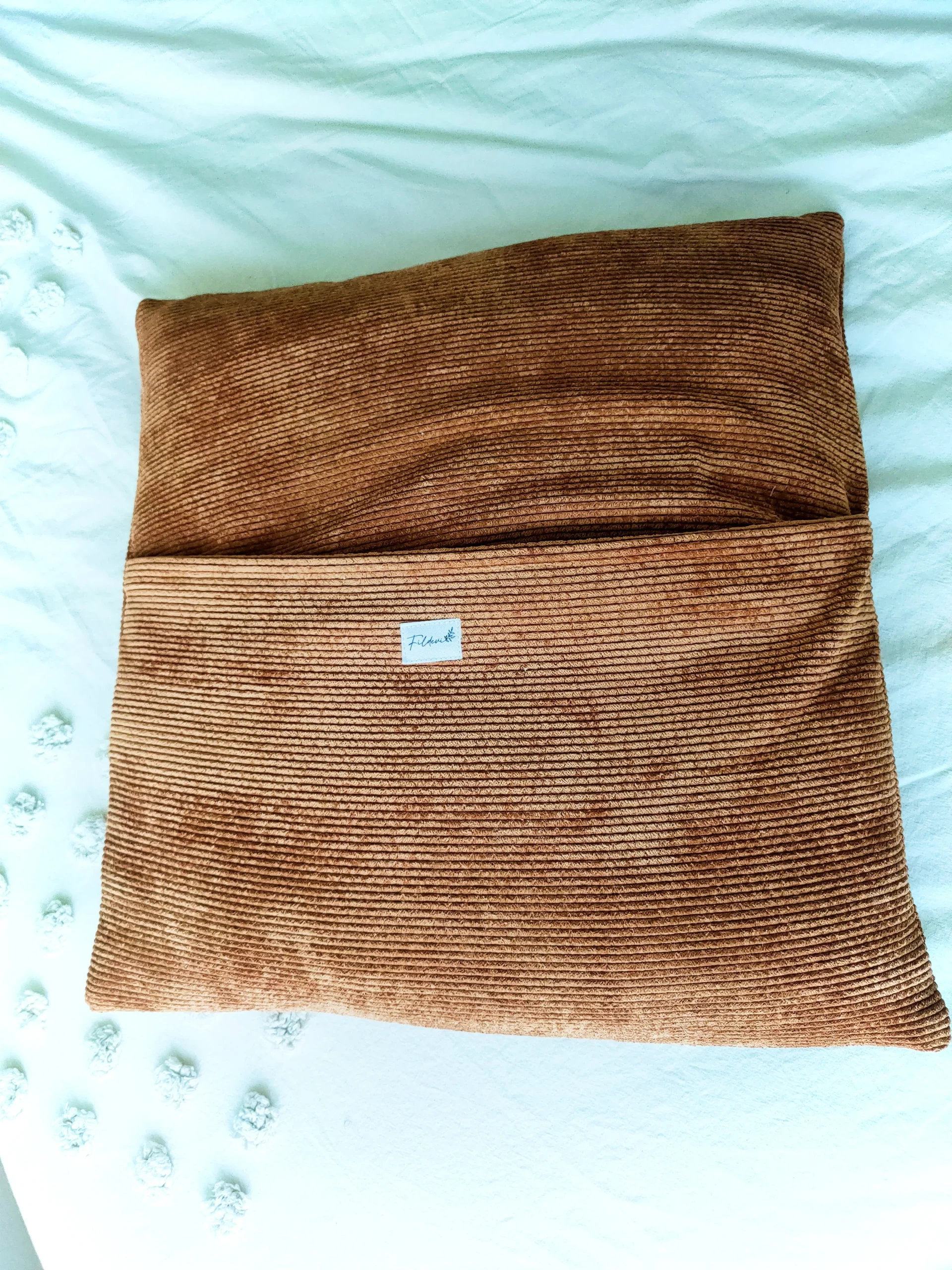 Housse De Coussin Marron En Velours Côtelé – Image 4