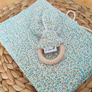 Protège carnet de santé fleuri vert et moutarde