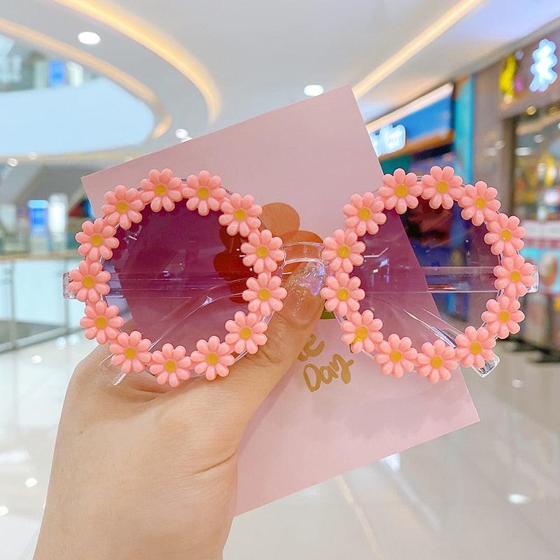 Lunettes de soleil à fleurs en acrylique pour enfants – Image 3