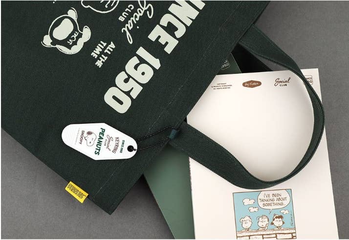Sac Snoopy avec Porte clés - Vert – Image 3