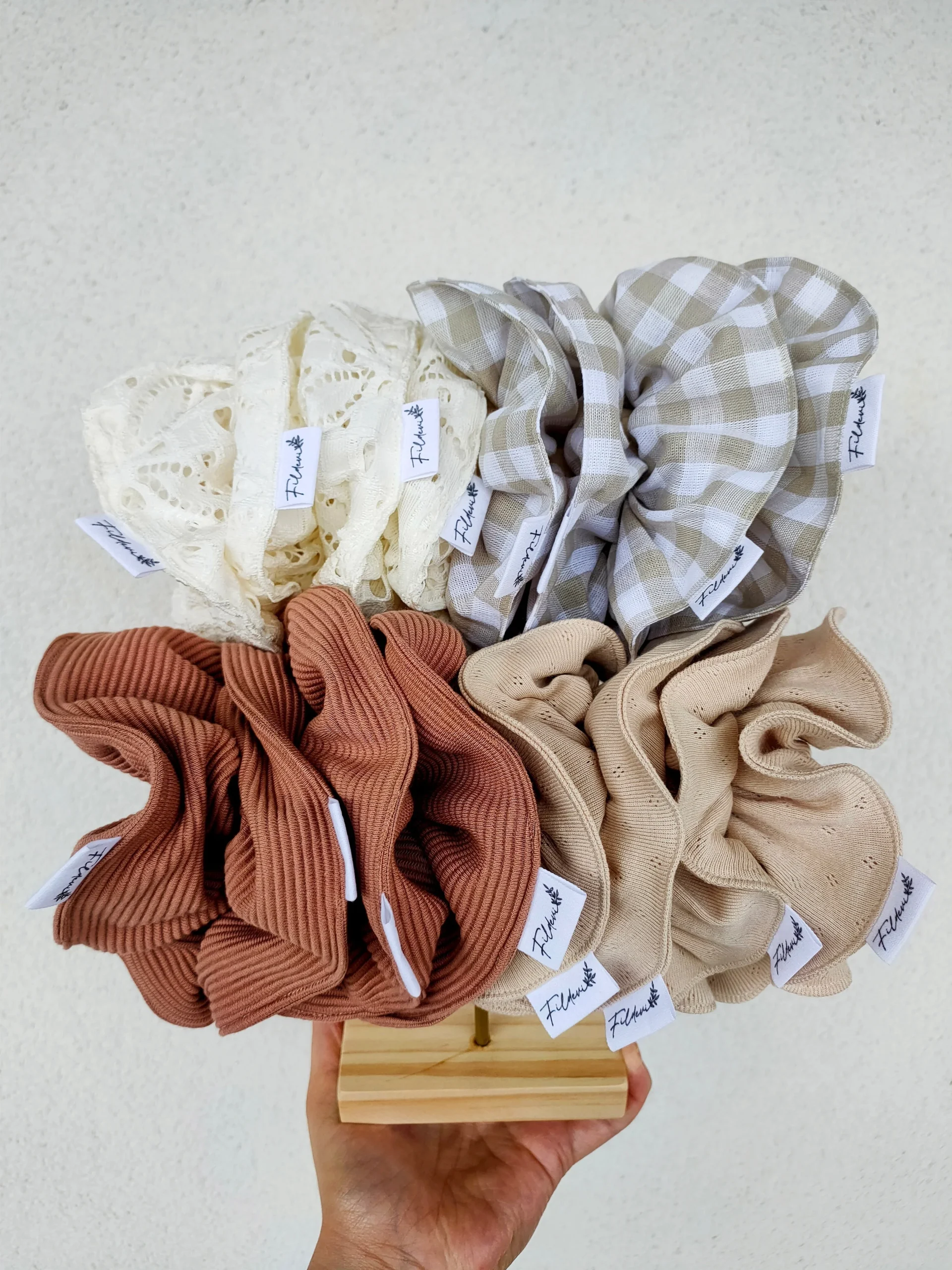 Chouchou vichy beige – Image 6