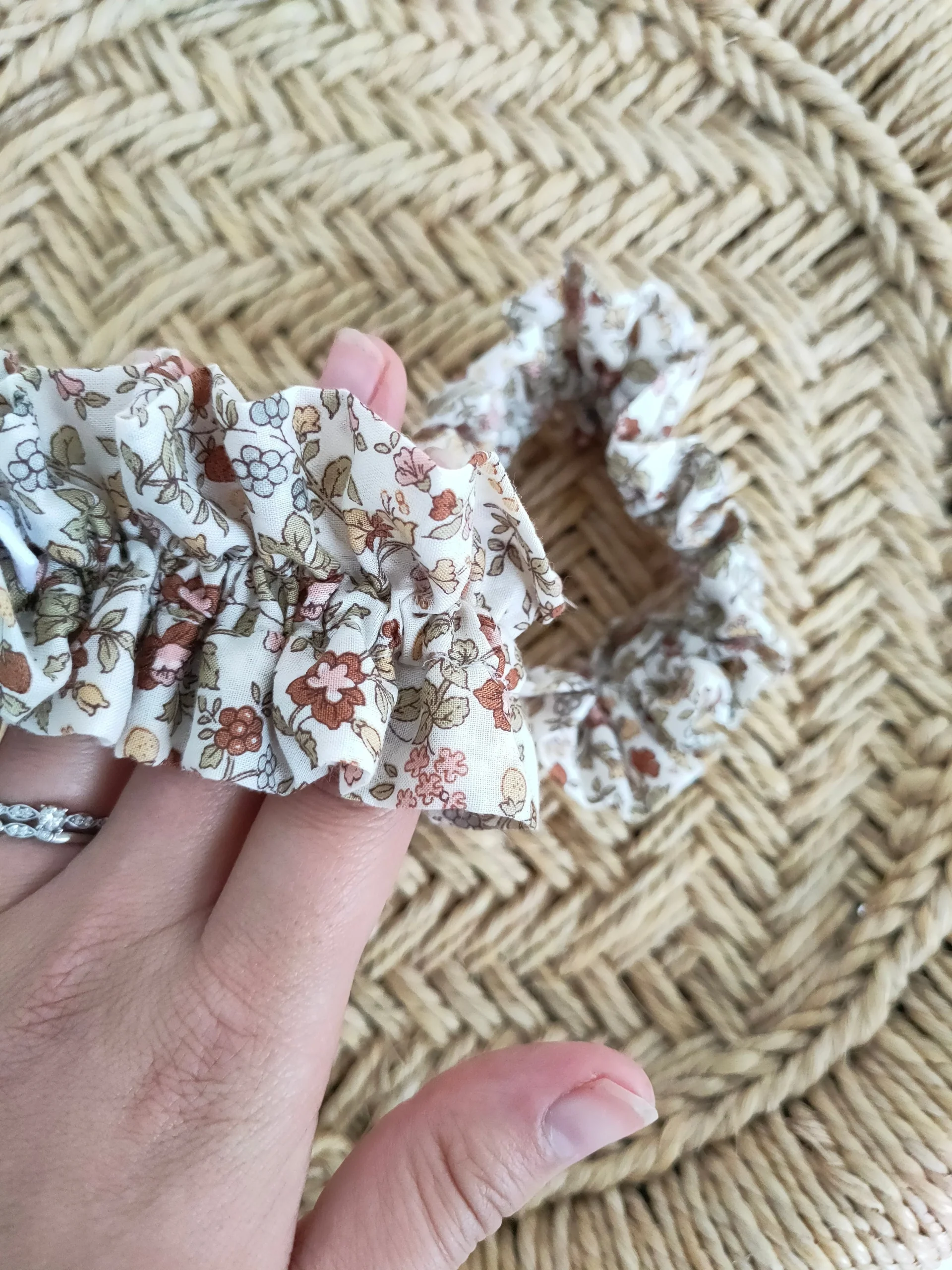 Chouchou volant/manchette liberty