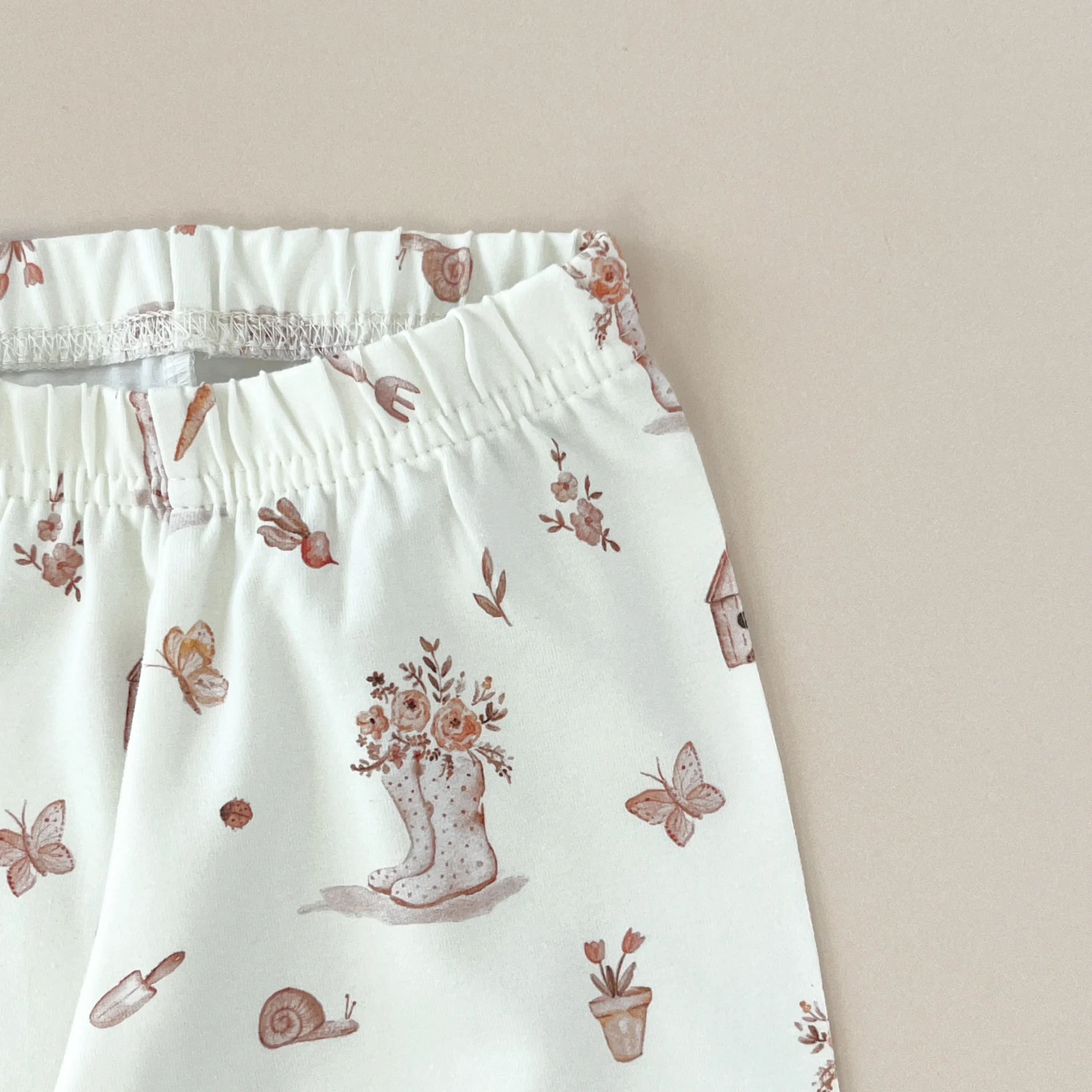Pantalon bébé fille – Imprimé Jardin fleuri – Image 3