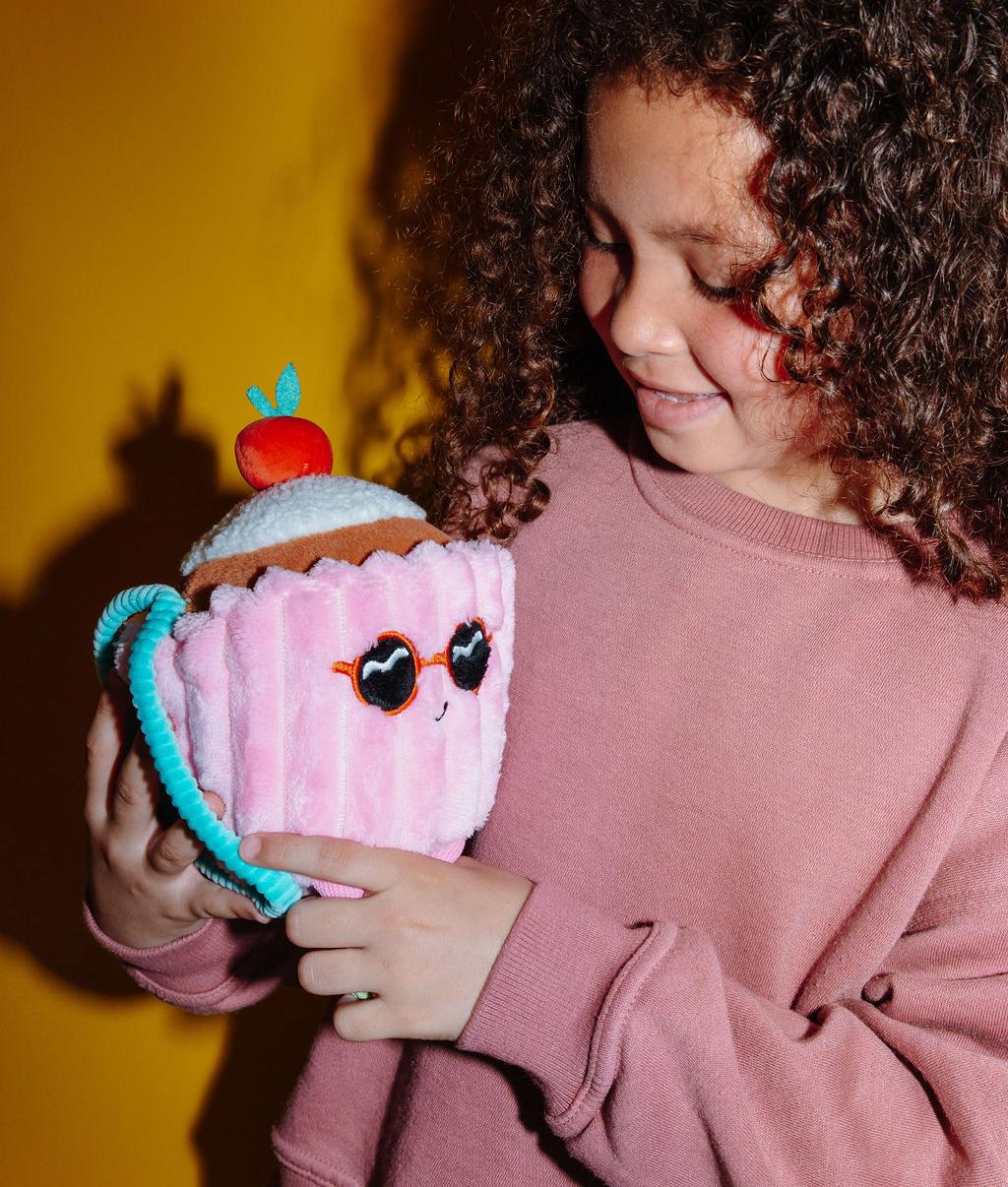 Peluche Cherry Cake – Image 3