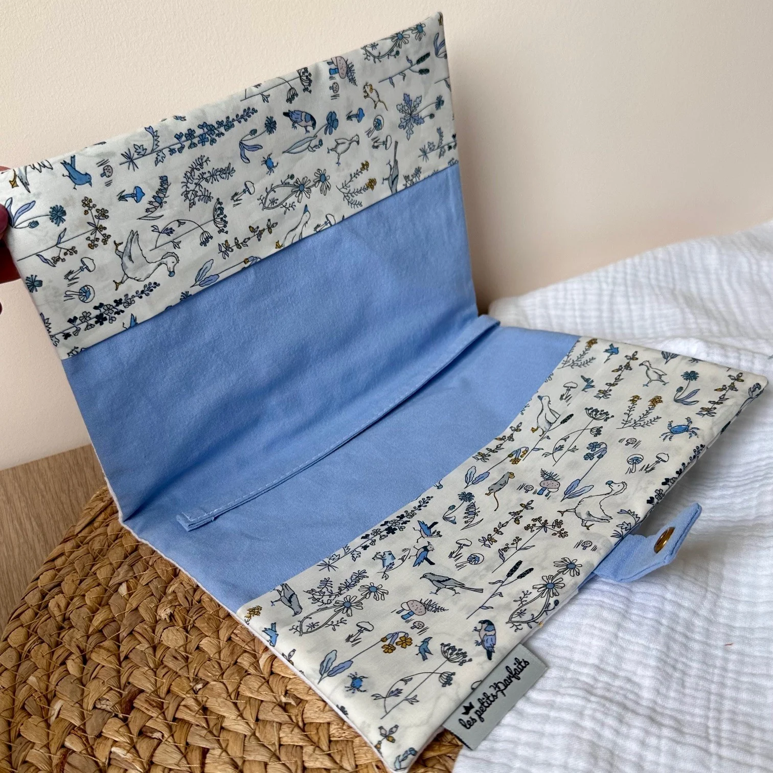 Protège carnet de santé thème double gaze Oiseaux (avec prénom) – Image 3