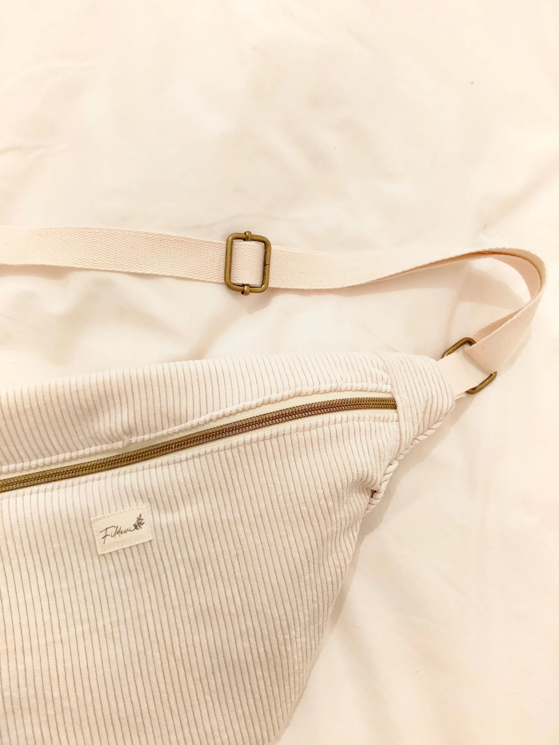 Sac Banane Velours Côtelé Ivoire (-30% avec le code promo : BANANE30) – Image 3