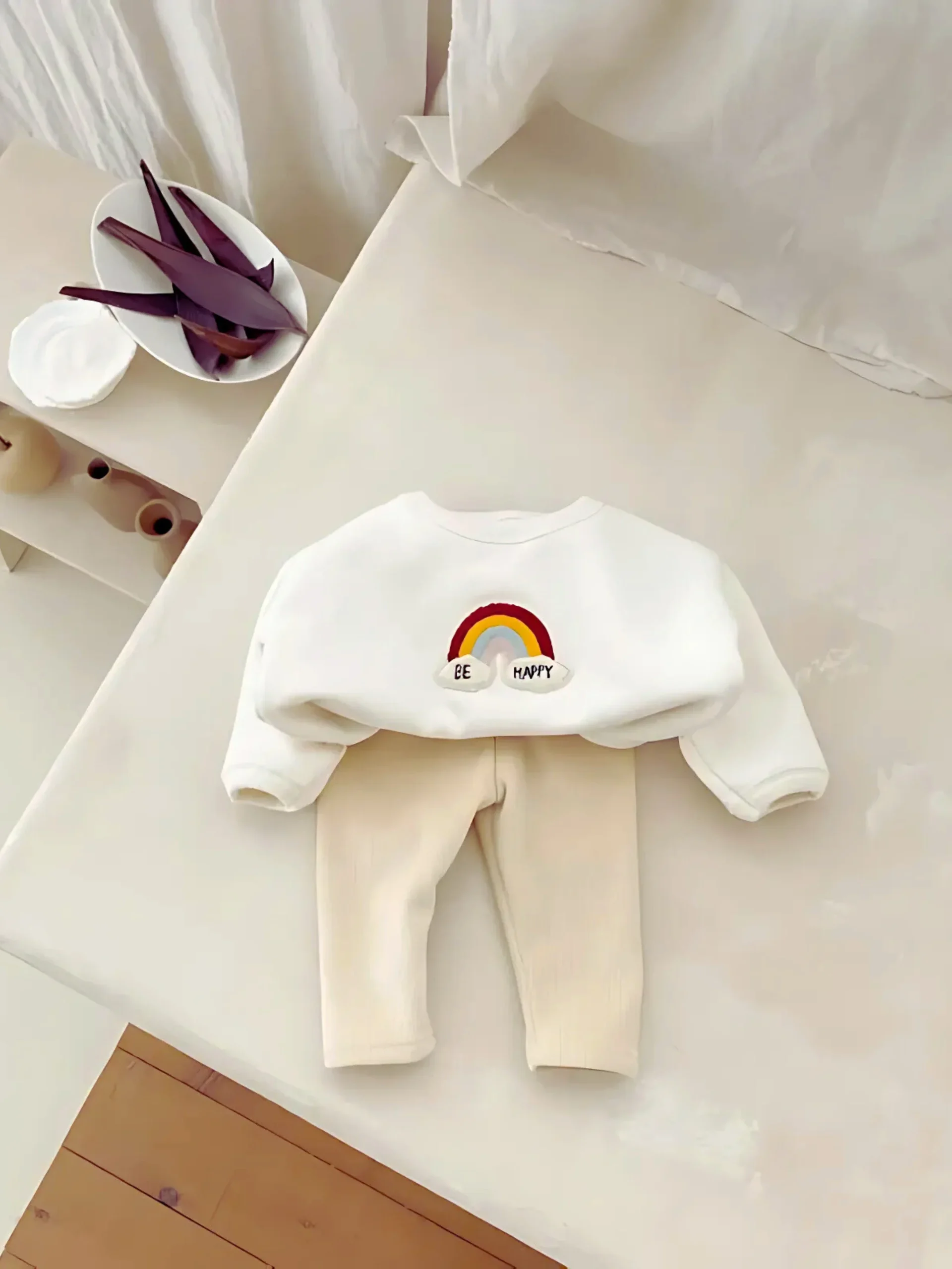 Bonne Humeur & Tenue Confort au Quotidien | L'Ensemble Sweat & Pantalon Motif Arc-en-Ciel "Be Happy" – Image 5